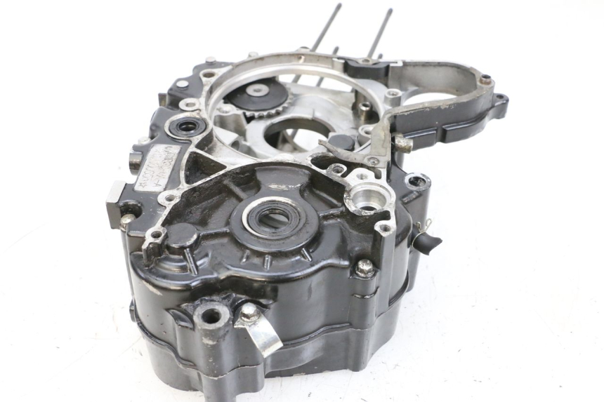 photo de CARTER INFERIOR DO MOTOR MAG POWER BOMBERS 4T 50 (2016 - 2026) - Zoom do estado de desgaste