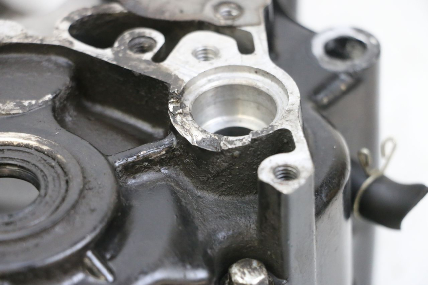 photo de CARTER INFERIOR DO MOTOR MAG POWER BOMBERS 4T 50 (2016 - 2026) - Outro ângulo de visão