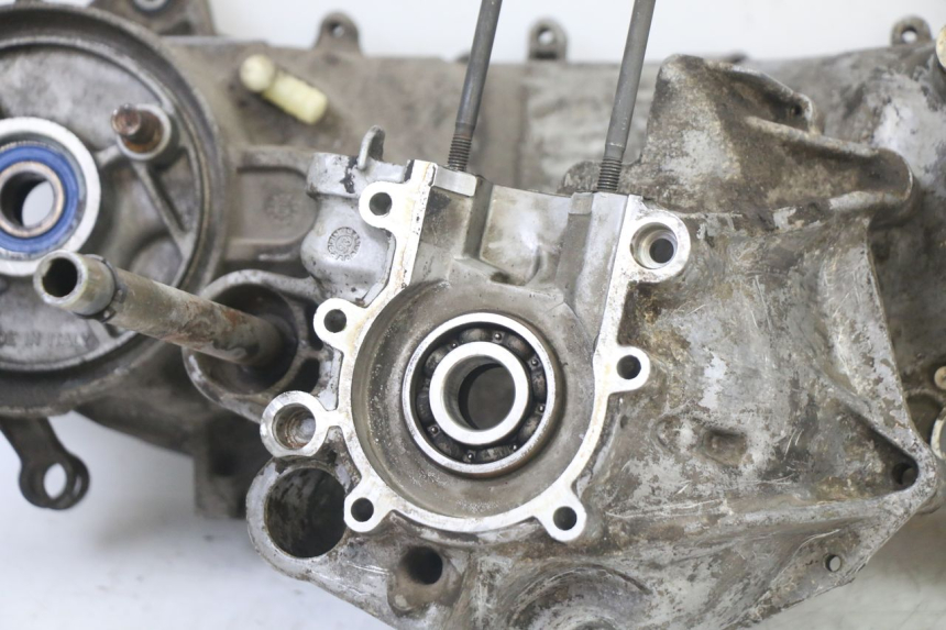 photo de CARTER INFERIOR DO MOTOR MBK BOOSTER NEXT GENERATION 50 (1995 - 1998) - Detalhe da peça
