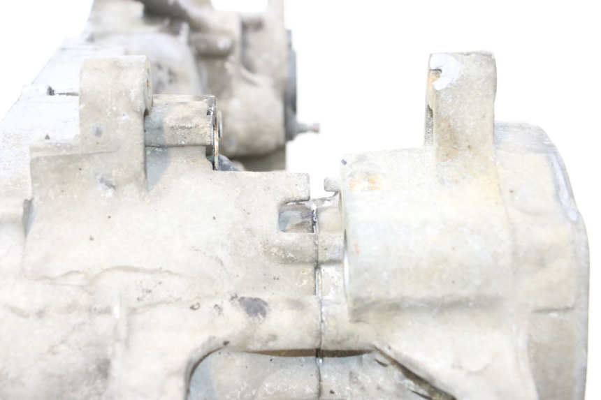 photo de CARCAÇA INFERIOR DO MOTOR MBK BOOSTER SPIRIT 50 (2004 - 2017) - Zoom do estado de desgaste