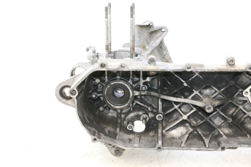 photo de CARCAÇA INFERIOR DO MOTOR MBK BOOSTER SPIRIT 50 (1999 - 2003) - Imagem adicional
