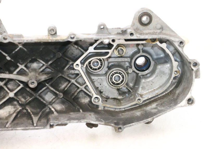 photo de CARCAÇA INFERIOR DO MOTOR MBK BOOSTER SPIRIT 50 (1999 - 2003) - Inspeção visual