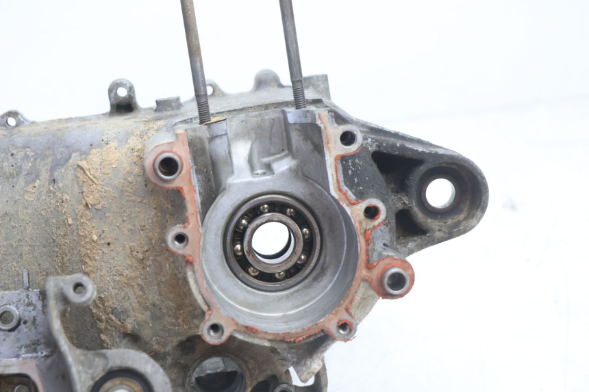 photo de CARTER INFERIOR DO MOTOR MBK BOOSTER SPIRIT 50 (1996 - 1999) - Detalhes característicos