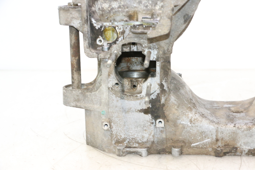 photo de CARCAÇA INFERIOR DO MOTOR MBK BOOSTER SPIRIT 50 (2004 - 2017) - Vista de perfil