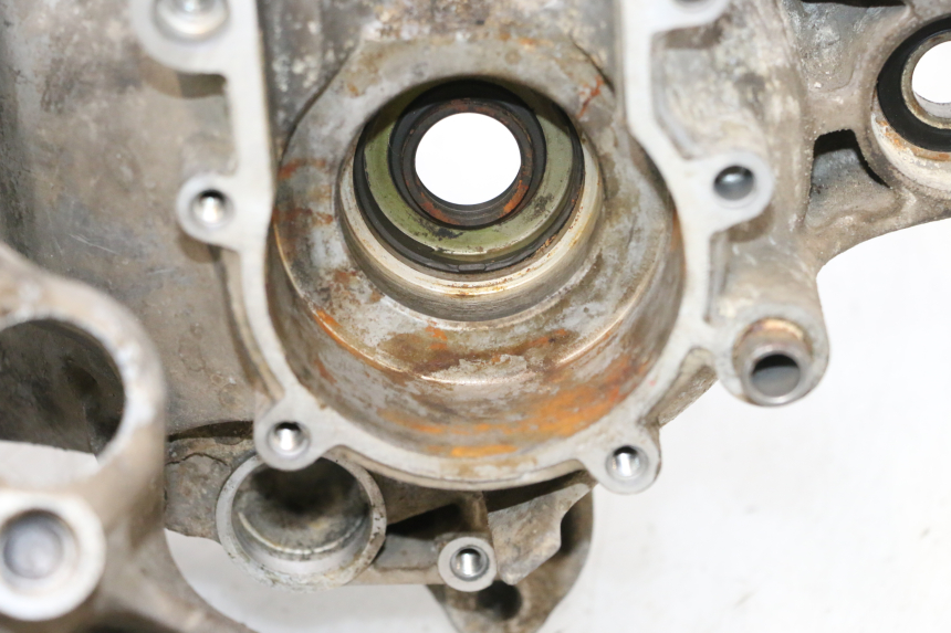 photo de CARCAÇA INFERIOR DO MOTOR MBK BOOSTER SPIRIT 50 (2004 - 2017) - Ampliação técnica