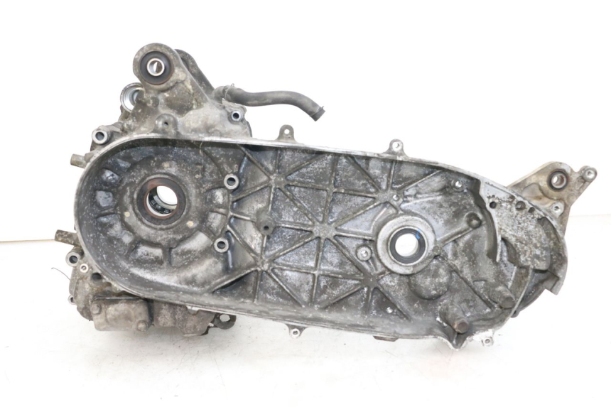 photo de CARCAÇA INFERIOR DO MOTOR SUZUKI BURGMAN 125 (2007 - 2014) - Vista principal