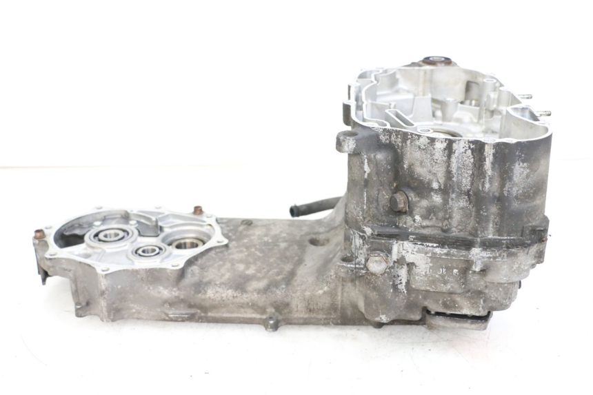 photo de CARCAÇA INFERIOR DO MOTOR SUZUKI BURGMAN 125 (2007 - 2014) - Zoom do estado de desgaste