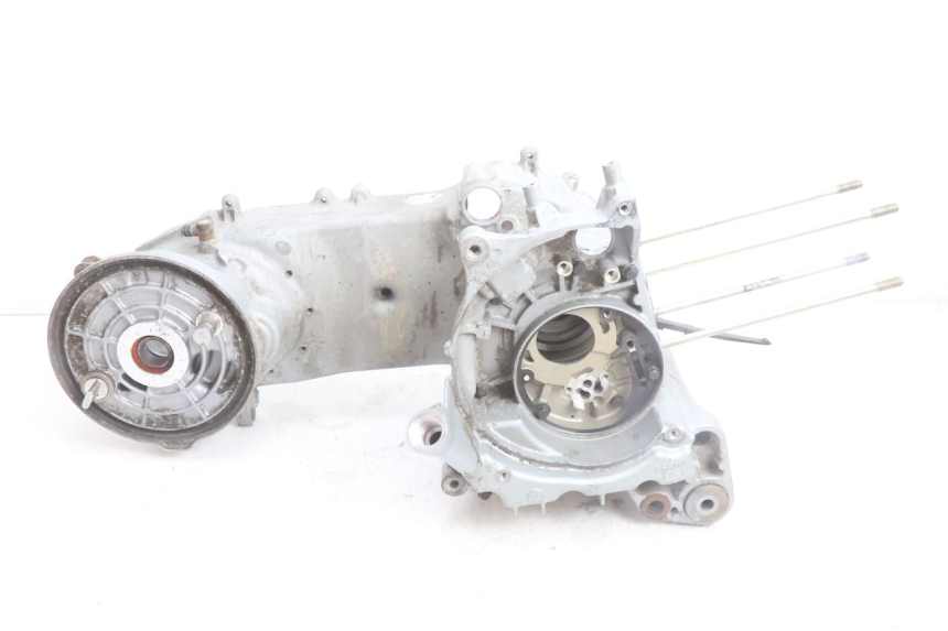 photo de CARCAÇA INFERIOR DO MOTOR YAMAHA BW'S BWS 125 (2010 - 2013) - Outro ângulo de visão
