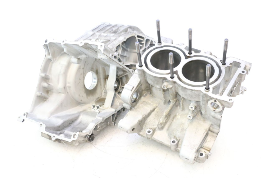 photo de CARTER INFERIOR DO MOTOR BMW C SPORT 650 (2015 - 2021) - Estado da superfície