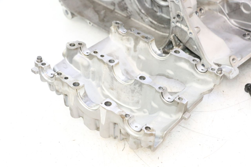 photo de CARTER INFERIOR DO MOTOR BMW C SPORT 650 (2015 - 2021) - Detalhe da peça