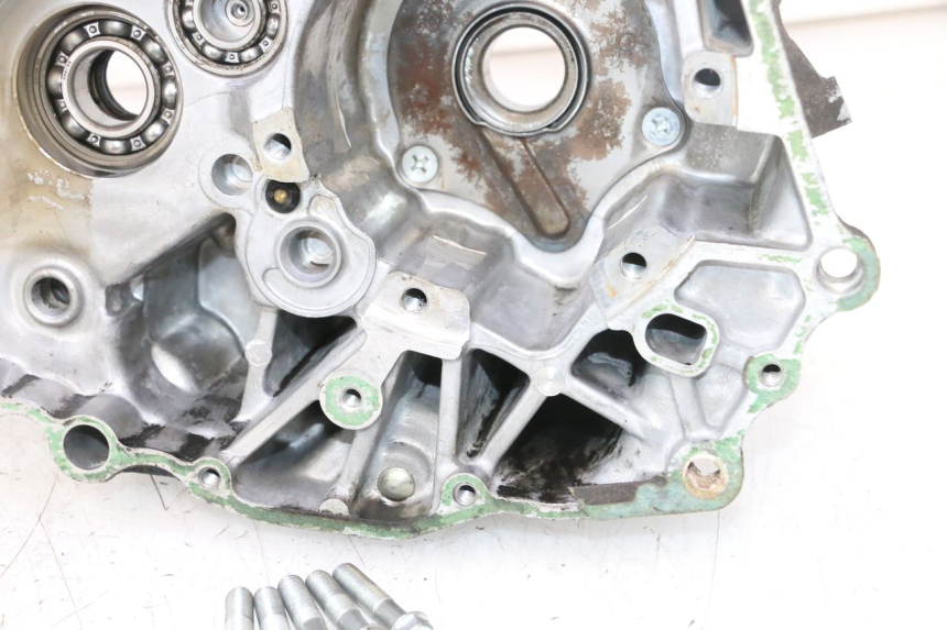 photo de CARCAÇA INFERIOR DO MOTOR HONDA CB TWO FIFTY 250 (1991 - 2002) - Pontos de fixação