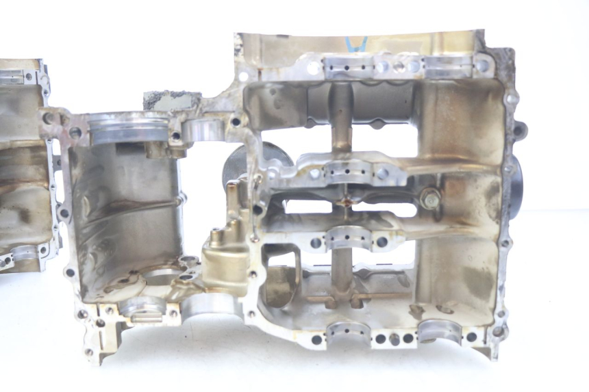 photo de CARTER INFERIOR DO MOTOR HONDA CBF 500 (2004 - 2007) - Vista de perfil