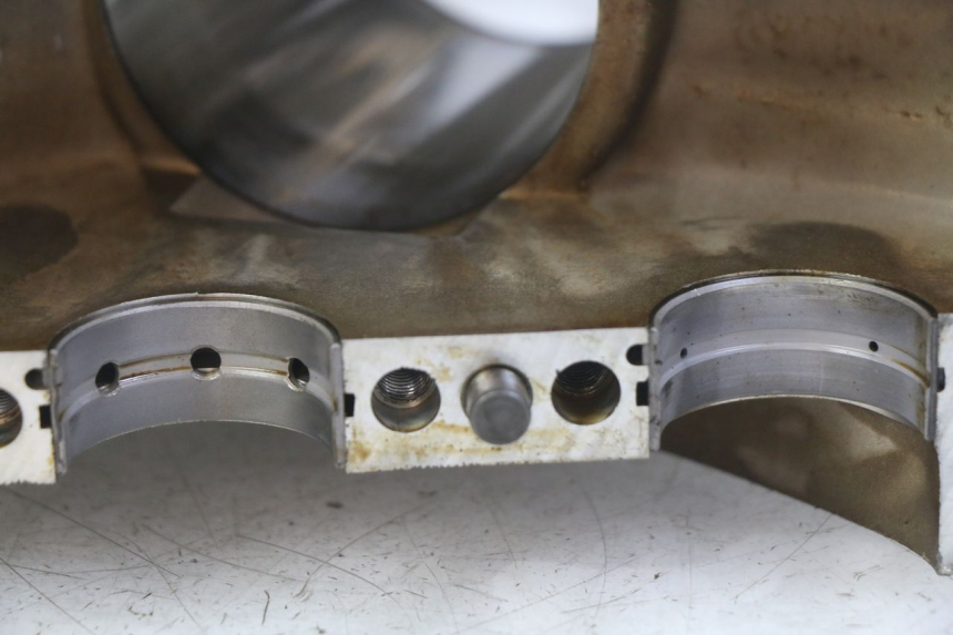 photo de CARTER INFERIOR DO MOTOR HONDA CBF 500 (2004 - 2007) - Outro ângulo de visão