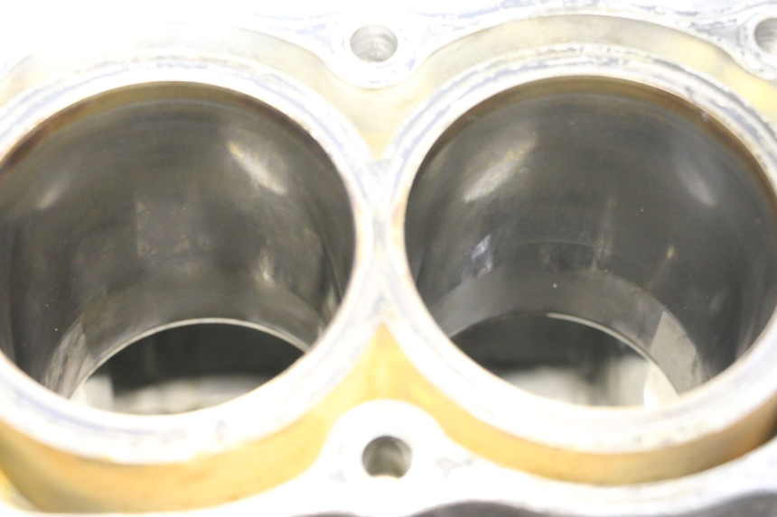 photo de CARTER INFERIOR DO MOTOR HONDA CBR RR FIREBLADE 900 (1992 - 1994) - Vista do produto