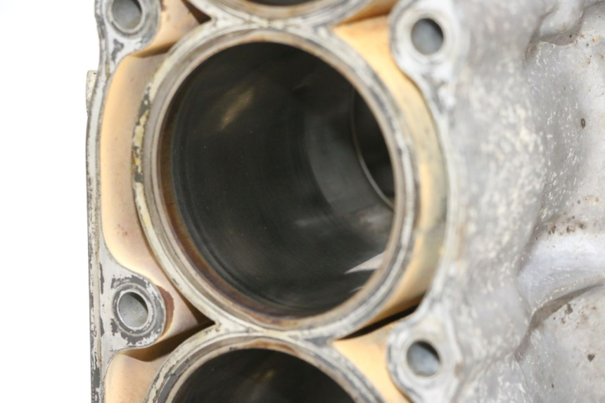 photo de CARTER INFERIOR DO MOTOR HONDA CBR RR FIREBLADE 900 (1992 - 1994) - Estrutura - ampliação