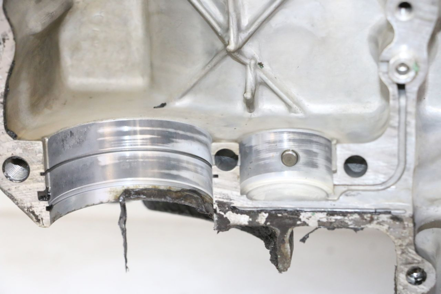 photo de CARTER INFERIOR DO MOTOR HONDA CBR RR FIREBLADE 900 (1992 - 1994) - Vista de perfil