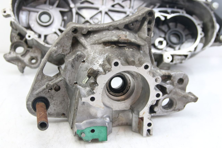 photo de CARTER INFERIOR DO MOTOR PEUGEOT CITYSTAR 50 (2013 - 2017) - Inspeção visual