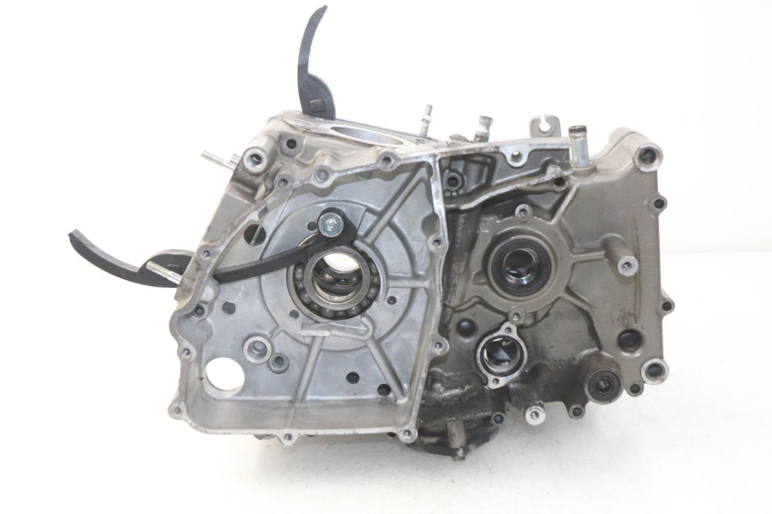 photo de CARTER INFERIOR DO MOTOR HYOSUNG COMET GTR 125 (2007 - 2014) - Vista principal