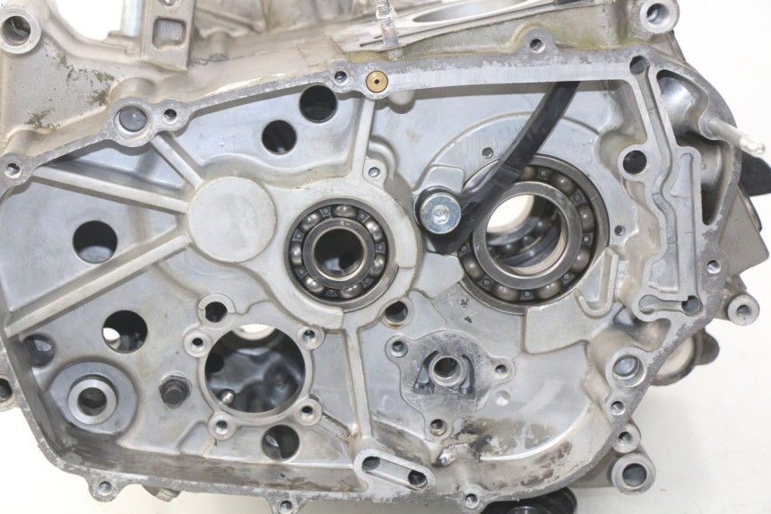 photo de CARTER INFERIOR DO MOTOR HYOSUNG COMET GTR 125 (2007 - 2014) - Zoom do estado de desgaste