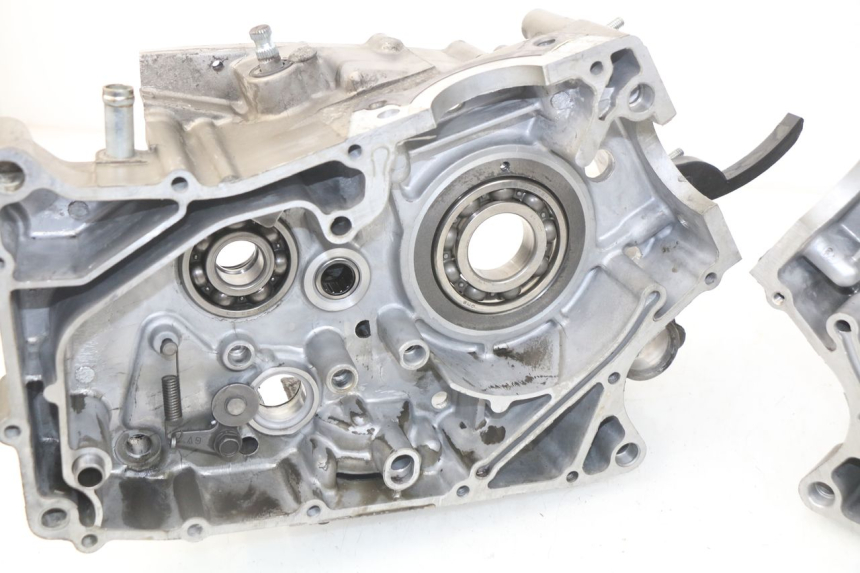 photo de CARTER INFERIOR DO MOTOR HYOSUNG COMET GTR 125 (2007 - 2014) - Marcações e referências