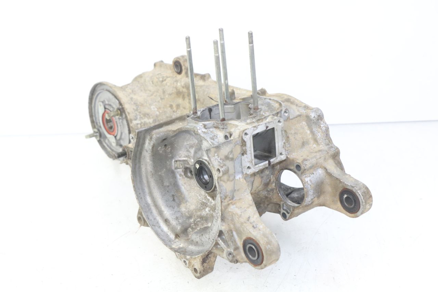 photo de CARTER INFERIOR DO MOTOR SUZUKI CP 80 (1985 - 1996) - Detalhe da peça