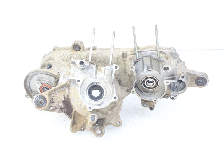 photo de CARTER INFERIOR DO MOTOR SUZUKI CP 80 (1985 - 1996) - Detalhes característicos