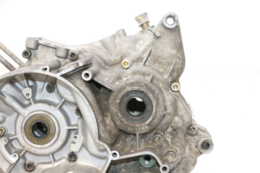 photo de CARCAÇA INFERIOR DO MOTOR HM HONDA CRM DERAPAGE RR 50 (2006 - 2017) - Marcações e referências
