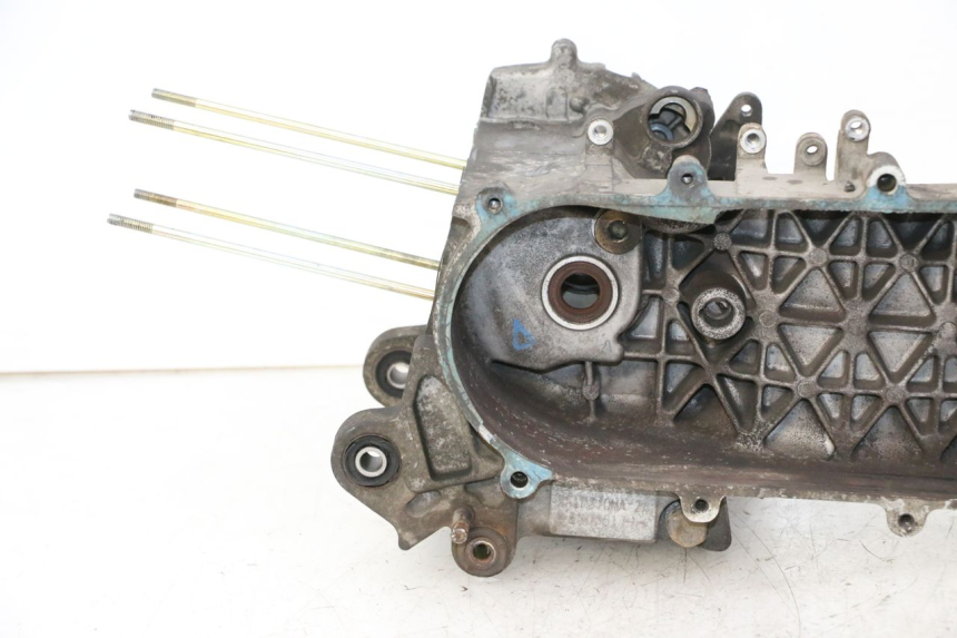 photo de CARTER INFERIOR DO MOTOR SYM CROX 4T 50 (2016 - 2023) - Vista do produto