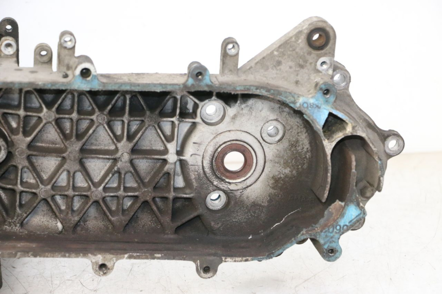 photo de CARTER INFERIOR DO MOTOR SYM CROX 4T 50 (2016 - 2023) - Detalhes característicos
