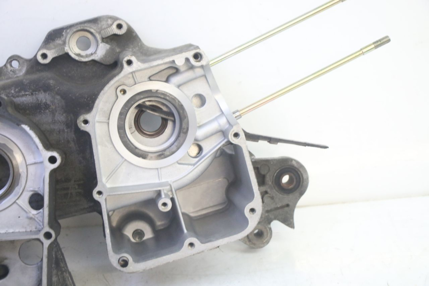 photo de CARTER INFERIOR DO MOTOR LONGJIA DIGITA 4T 50 (2019 - 2022) - Ampliação dos componentes