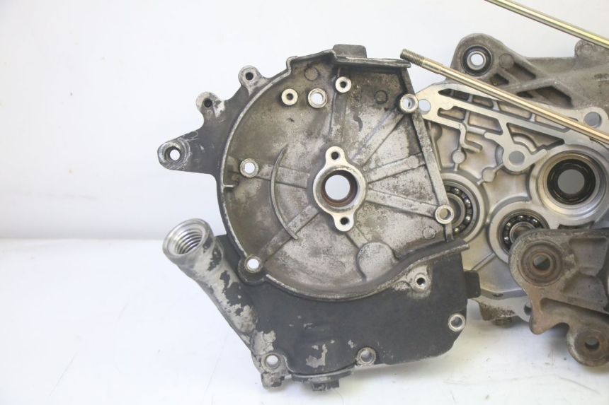 photo de CARTER INFERIOR DO MOTOR LONGJIA DIGITA 4T 50 (2019 - 2022) - Marcações e referências