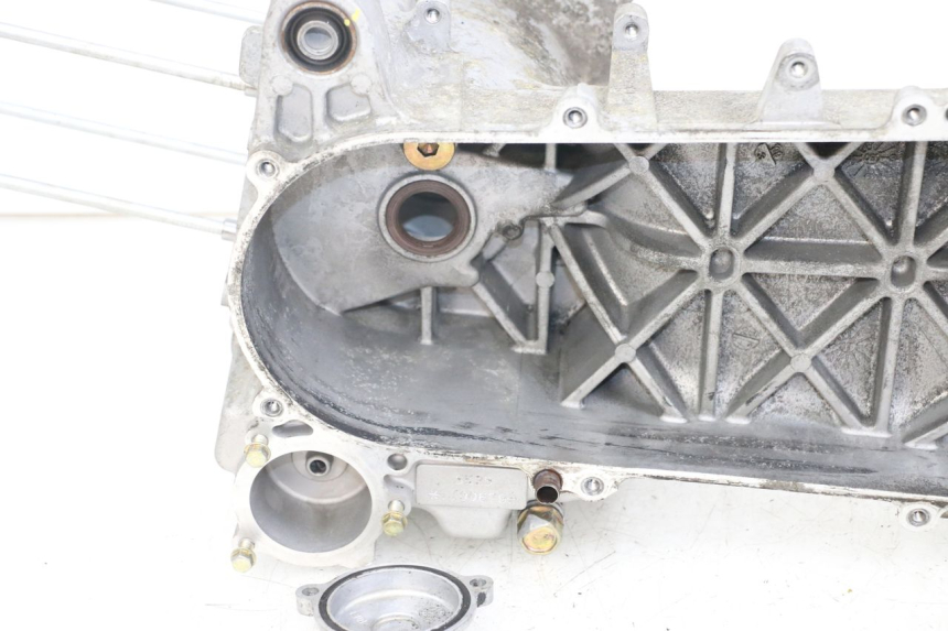 photo de CARTER INFERIOR DO MOTOR KYMCO DINK STREET 125 (2009 - 2014) - Peça verificada