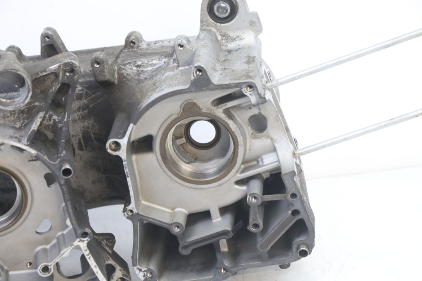 photo de CARTER INFERIOR DO MOTOR KYMCO DINK STREET 125 (2009 - 2014) - Marcações e referências