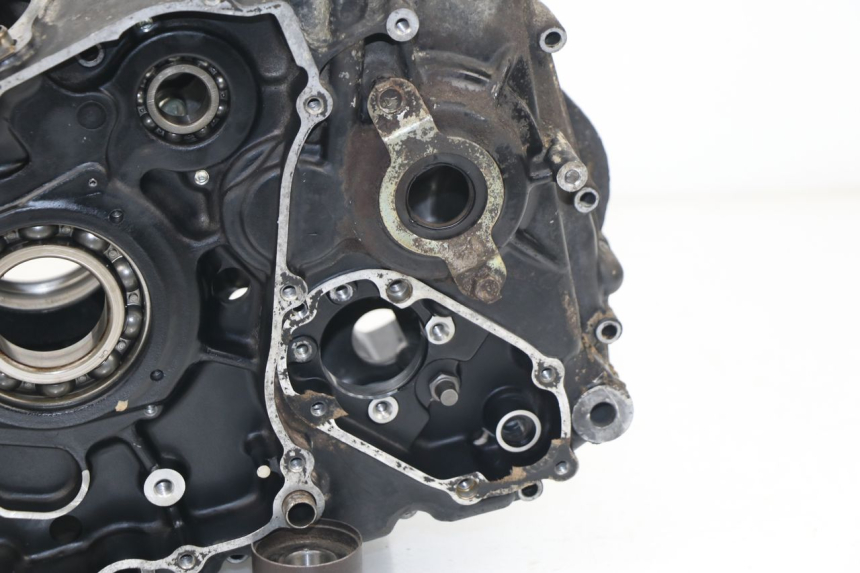 photo de CARTER INFERIOR DO MOTOR SUZUKI DR DJEBEL 600 (1985 - 1990) - Pontos de fixação
