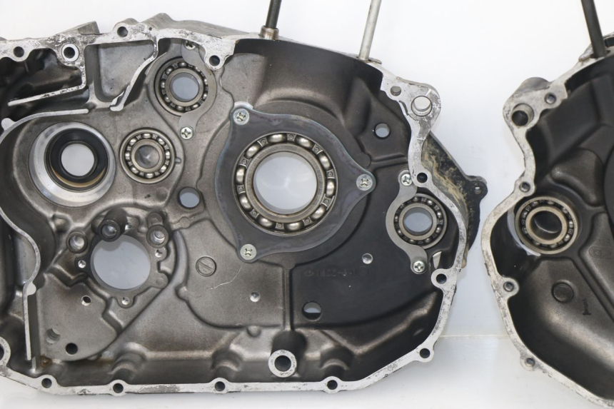 photo de CARTER INFERIOR DO MOTOR SUZUKI DR DJEBEL 600 (1985 - 1990) - Peça verificada