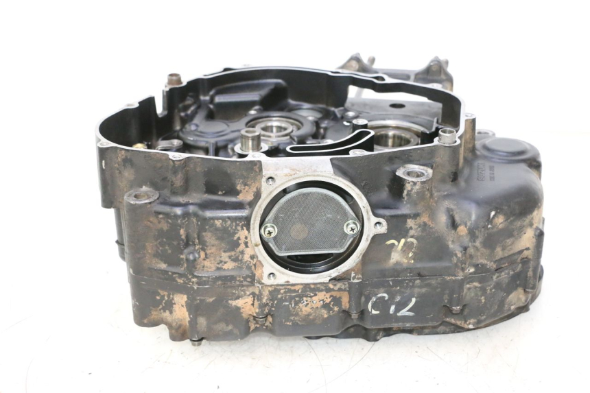 photo de CARCAÇA INFERIOR DO MOTOR SUZUKI DR S 600 (1985 - 1989) - Zoom do estado de desgaste
