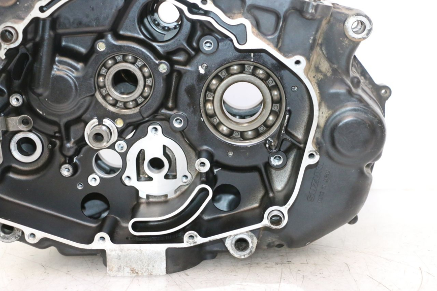 photo de CARCAÇA INFERIOR DO MOTOR SUZUKI DR S 600 (1985 - 1989) - Vista geral