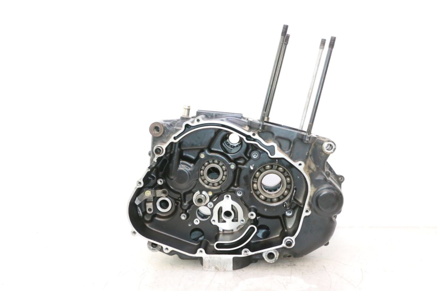 photo de CARCAÇA INFERIOR DO MOTOR SUZUKI DR S 600 (1985 - 1989) - Peça verificada