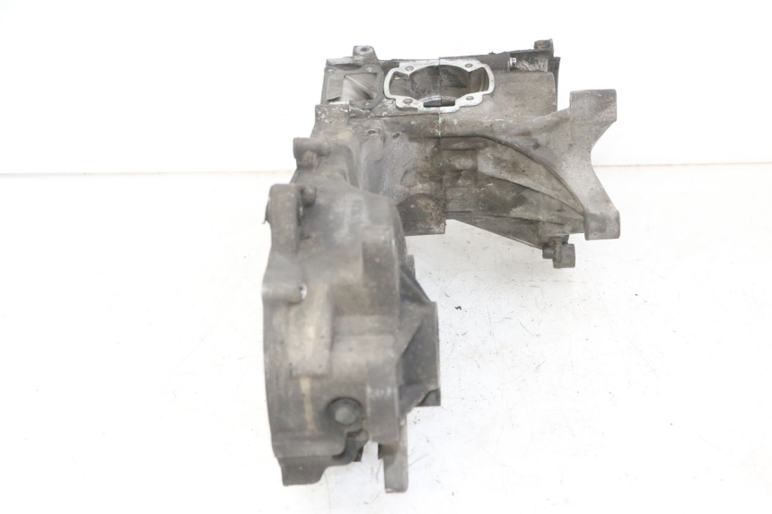 photo de CARTER INFERIOR DO MOTOR PEUGEOT ELYSTAR 50 (2002 - 2014) - Vista de perto