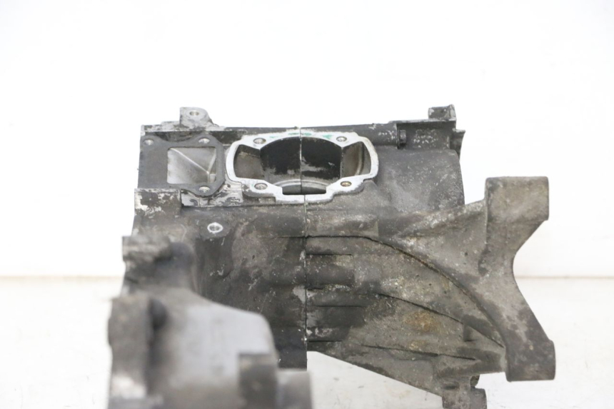 photo de CARTER INFERIOR DO MOTOR PEUGEOT ELYSTAR 50 (2002 - 2014) - Peça verificada