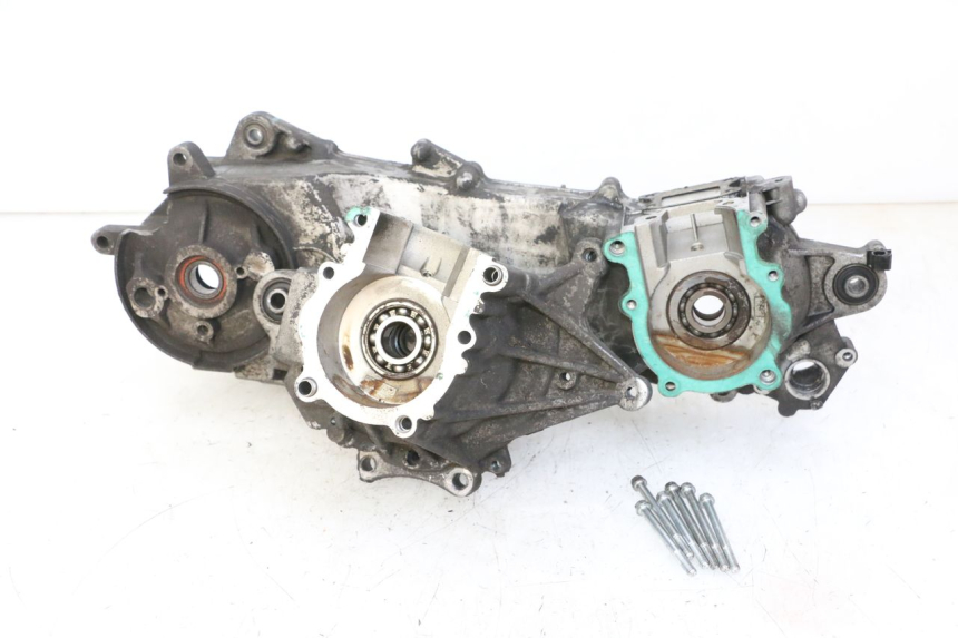 photo de CARTER INFERIOR DO MOTOR PEUGEOT ELYSTAR 50 (2002 - 2014) - Detalhe da peça