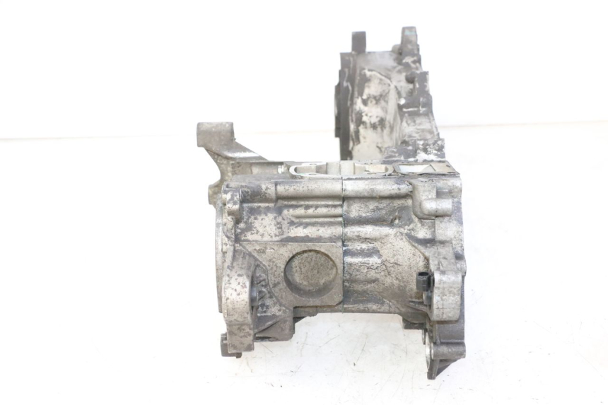 photo de CARTER INFERIOR DO MOTOR PEUGEOT ELYSTAR 50 (2002 - 2014) - Detalhes característicos