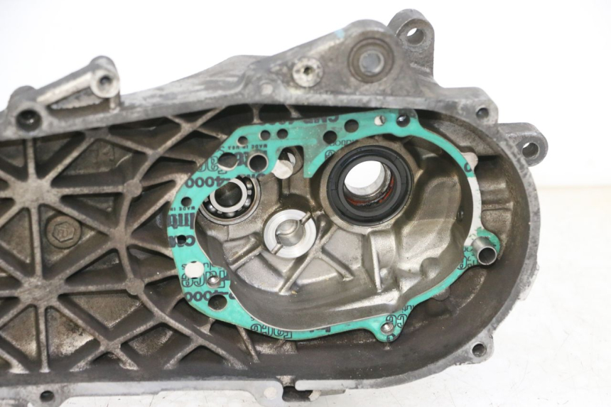 photo de CARTER INFERIOR DO MOTOR PEUGEOT ELYSTAR 50 (2002 - 2014) - Ampliação dos componentes