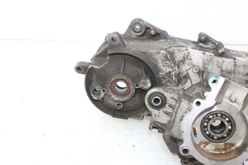 photo de CARTER INFERIOR DO MOTOR PEUGEOT ELYSTAR 50 (2002 - 2014) - Zoom do estado de desgaste