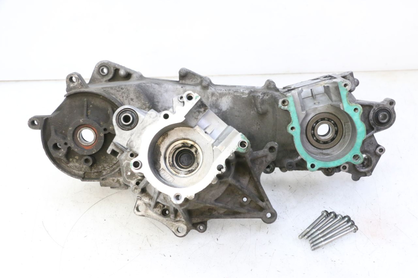 photo de CARTER INFERIOR DO MOTOR PEUGEOT ELYSTAR 50 (2002 - 2014) - Detalhe da peça