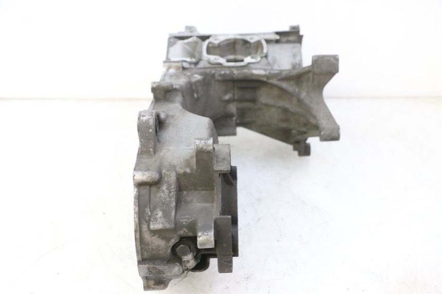 photo de CARTER INFERIOR DO MOTOR PEUGEOT ELYSTAR 50 (2002 - 2014) - Estado da superfície