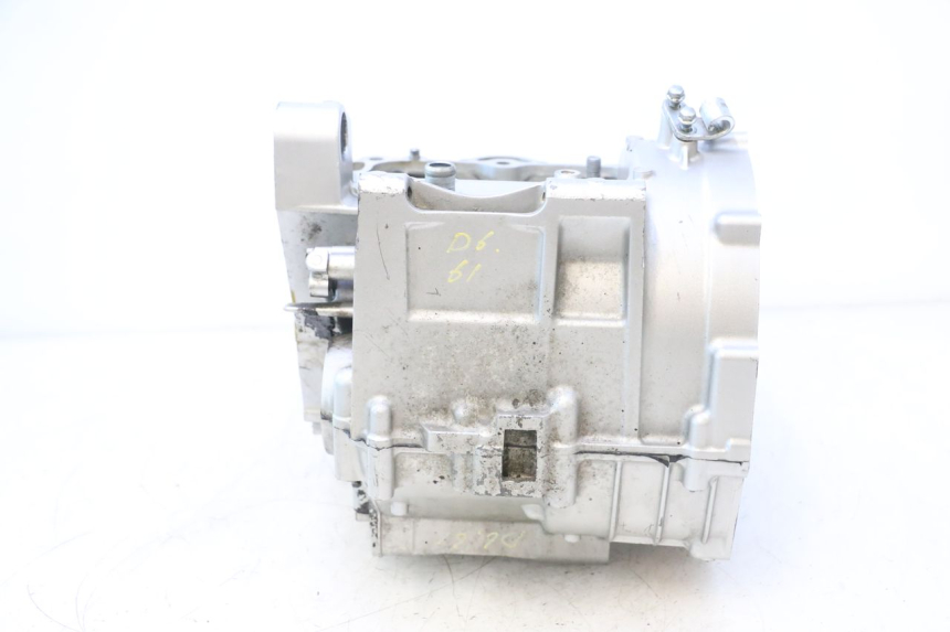 photo de CARCAÇA INFERIOR DO MOTOR KAWASAKI ER-6 ER6 N 650 (2005 - 2009) - Detalhes característicos