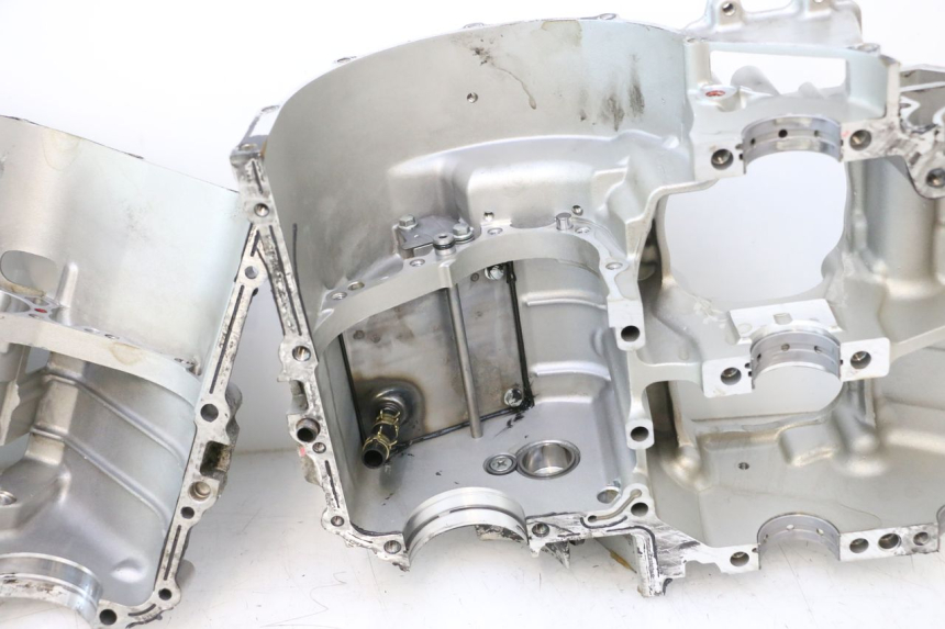 photo de CARCAÇA INFERIOR DO MOTOR KAWASAKI ER-6 ER6 N 650 (2005 - 2009) - Vista de perfil