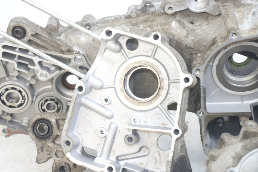 photo de CARTER INFERIOR DO MOTOR JM MOTORS EVOLIS 4T 50 (2018 - 2022) - Vista de perto
