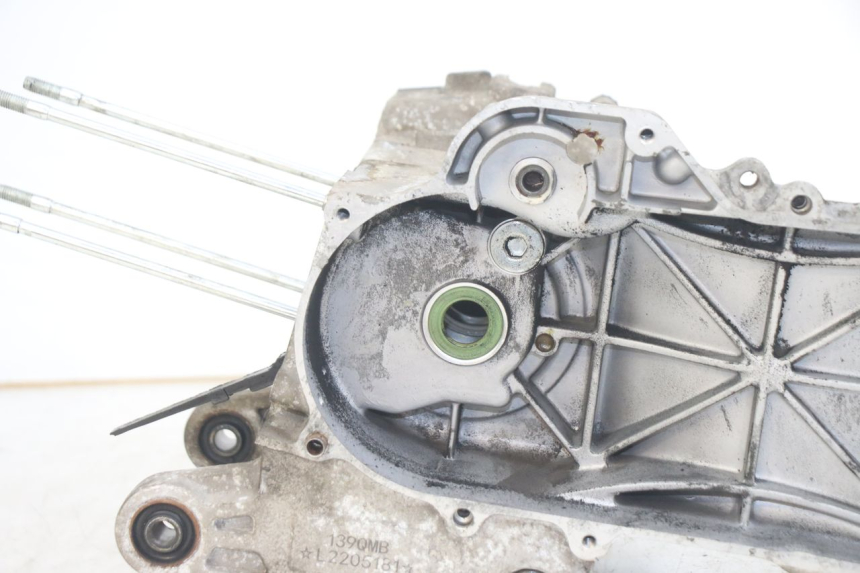 photo de CARTER INFERIOR DO MOTOR JM MOTORS EVOLIS 4T 50 (2018 - 2022) - Vista geral